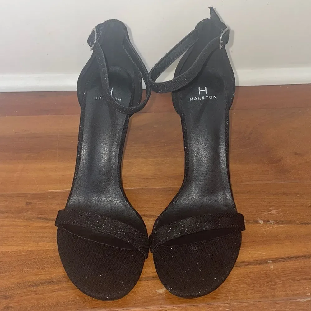 Halston Woman’s Maui Open Toe Ankle Strap Dress Sandals Size 8